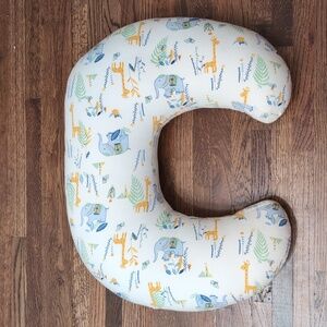 Nursing pillow donut